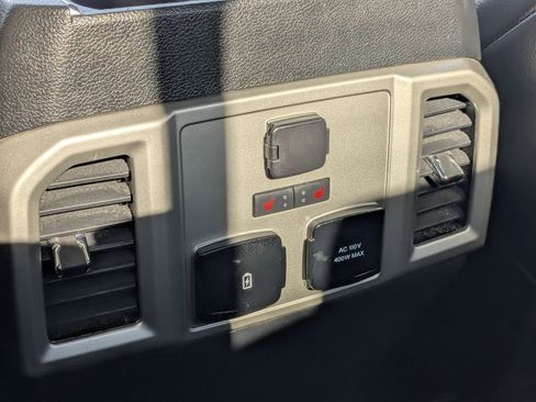 Used 2020 Ford F150 Lariat w/ Equipment Group 502A Luxury image 14