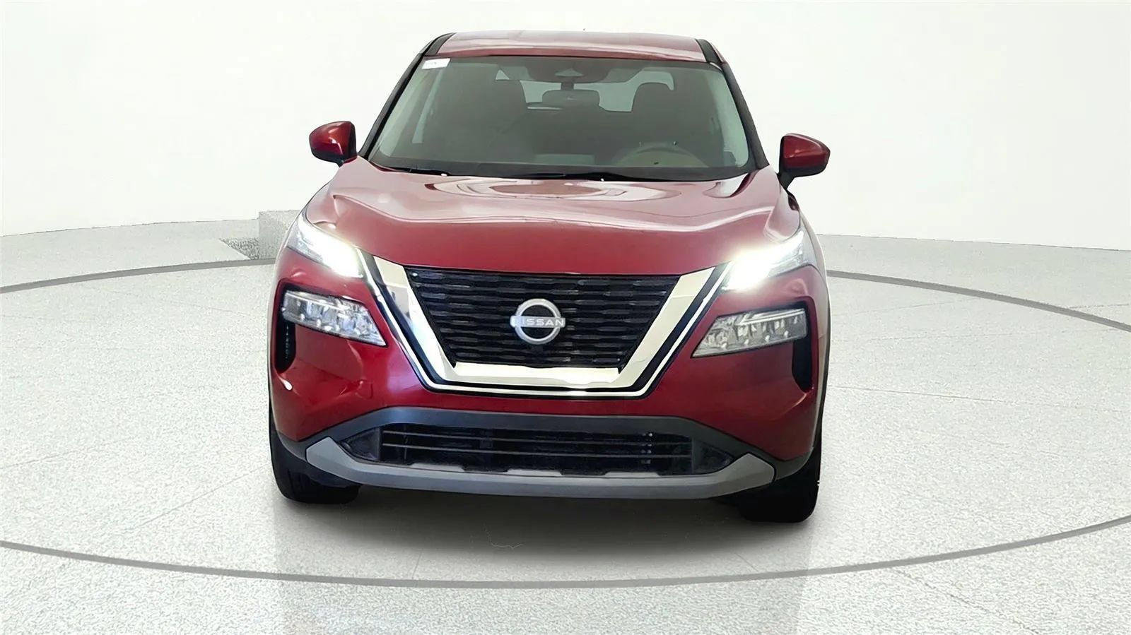Used 2023 Nissan Rogue SV AWD/4WD image 2