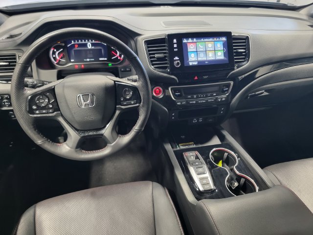 Certified 2025 Honda Passport Black Edition image 27