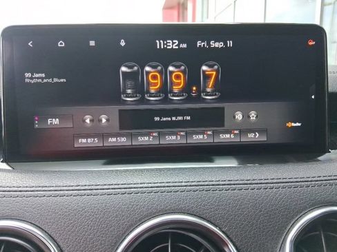 Used 2022 Kia Stinger GT1 AWD/4WD image 15