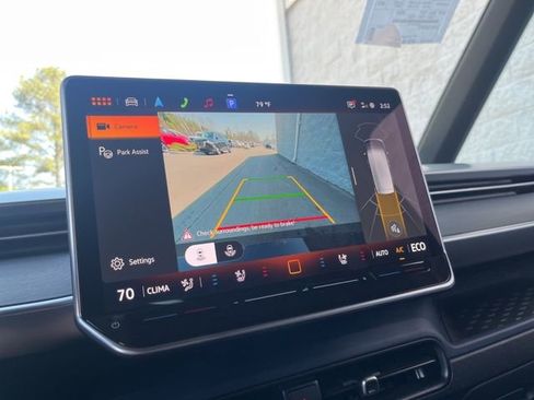 New 2025 Volkswagen ID. Buzz Pro S image 7