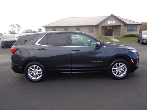 Used 2022 Chevrolet Equinox LT image 6