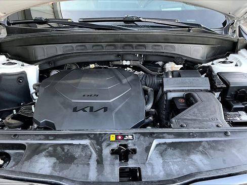 Used 2022 Kia Telluride SX w/ SX Prestige Package image 32