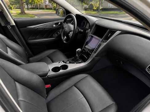Used 2016 INFINITI Q50 3.0t Premium w/ 3.0T Premium Plus Package RWD image 8