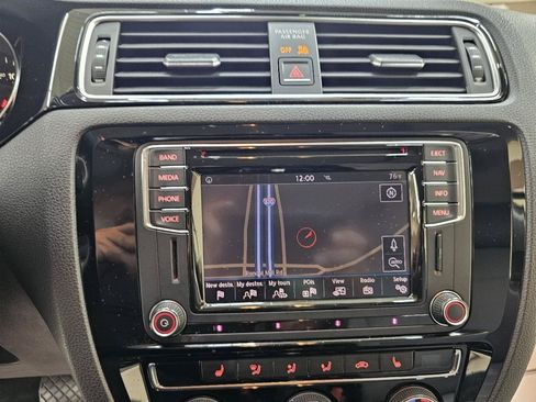 Used 2016 Volkswagen Jetta SEL Premium FWD image 30