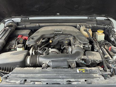 Used 2020 Jeep Gladiator Sport w/ Quick Order Package 24S AWD/4WD image 41