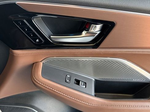 Certified 2023 Acura MDX FWD w/ Technology Package image 23