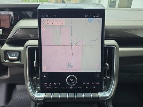 New 2026 GMC Yukon XL Elevation w/ Elevation Premium Package AWD/4WD image 20