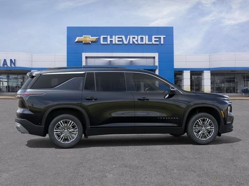 New 2026 Chevrolet Traverse LT w/ Driver Confidence Package FWD image 5