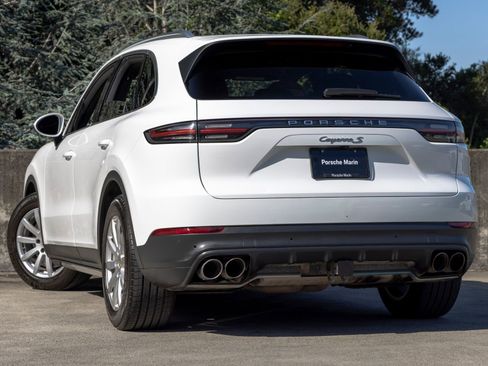Certified 2021 Porsche Cayenne S AWD/4WD image 3