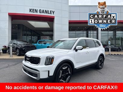 Used 2023 Kia Telluride EX w/ EX Captain's Chair Package