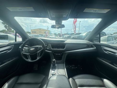 Used 2020 Cadillac XT5 Luxury FWD image 16