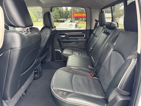 Used 2024 RAM 2500 Laramie AWD/4WD image 10