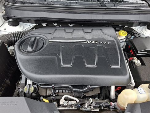 Used 2022 Jeep Cherokee Limited w/ Mopar Interior Package image 29