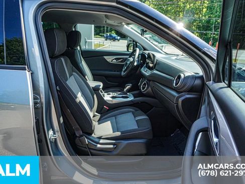 Used 2025 Chevrolet Blazer LT FWD image 23