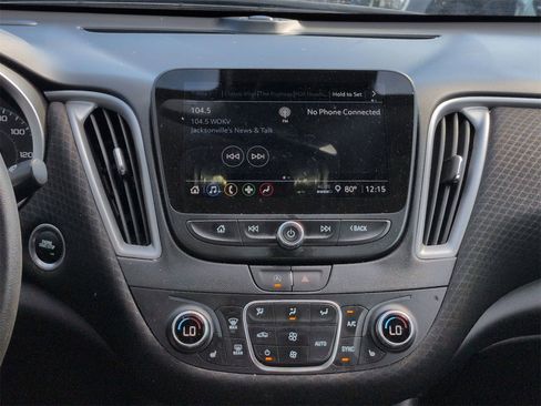 Used 2025 Chevrolet Malibu LT image 23