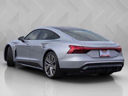 Used 2022 Audi e-tron GT Premium Plus image 4