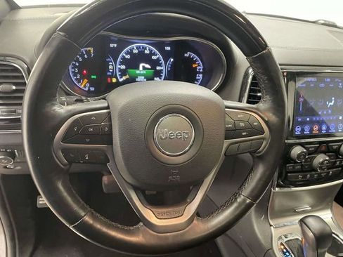 Used 2019 Jeep Grand Cherokee Overland image 15