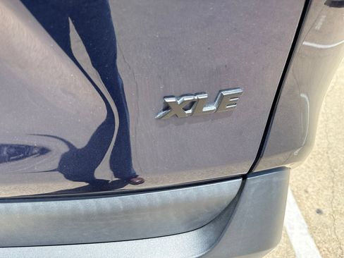 Used 2024 Toyota RAV4 XLE Premium FWD image 9