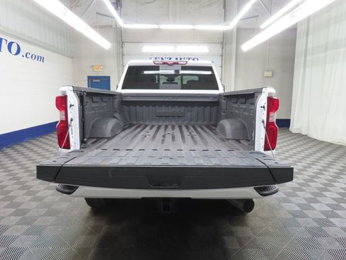 Used 2024 Chevrolet Silverado 2500 High Country w/ High Country Premium Package AWD/4WD image 41