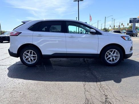 Used 2022 Ford Edge SEL w/ Convenience Package AWD/4WD image 6