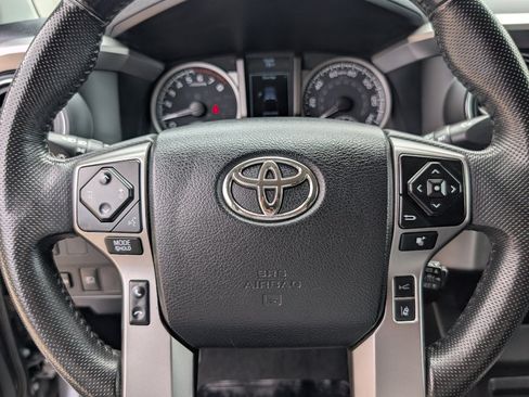 Used 2023 Toyota Tacoma SR5 RWD image 18