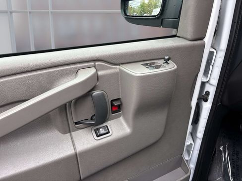 Used 2024 Chevrolet Express 2500 w/ Driver Convenience Package RWD image 13
