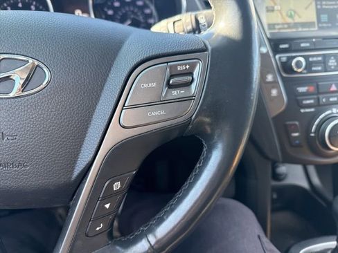 Used 2018 Hyundai Santa Fe Sport image 17