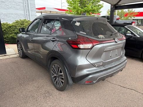 Used 2021 Nissan Kicks SV FWD image 3