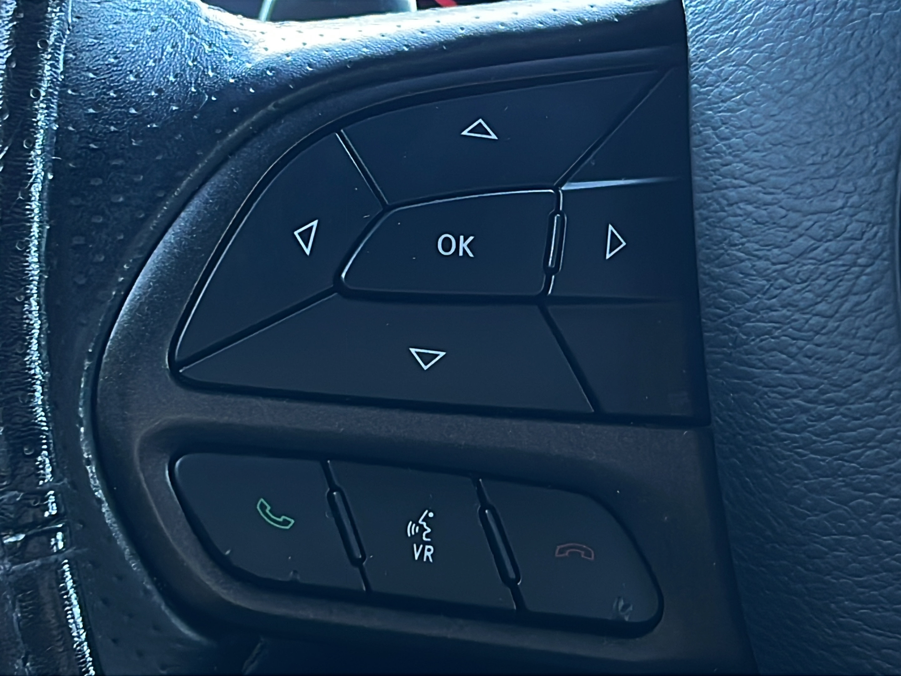Used 2020 Dodge Challenger R/T RWD image 16