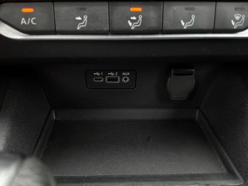 Used 2025 Nissan Altima 2.5 SV FWD image 25