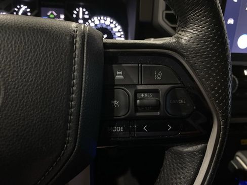 Used 2023 Toyota Tundra Limited image 11