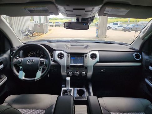 Used 2019 Toyota Tundra SR5 w/ SR5 Upgrade Package RWD image 12