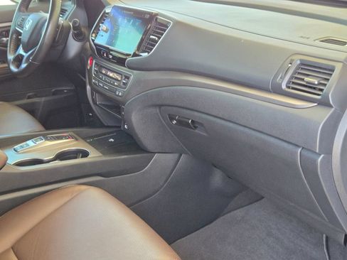 Certified 2025 Honda Ridgeline RTL image 26