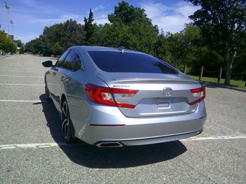 Used 2018 Honda Accord Sport image 97