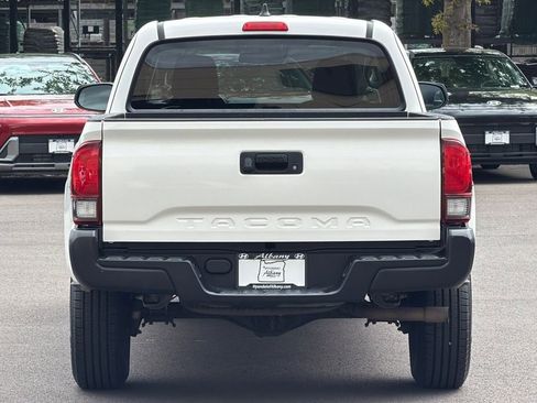 Used 2020 Toyota Tacoma SR RWD image 5