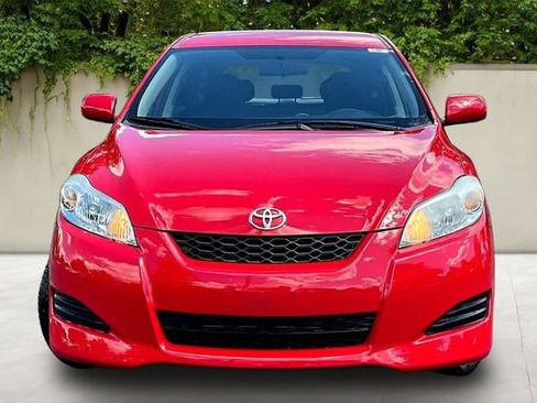 Used 2010 Toyota Matrix FWD image 2