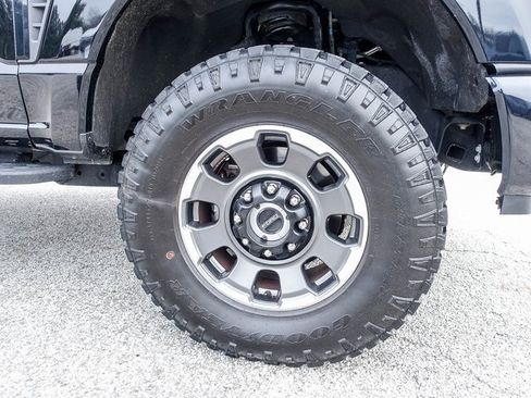 Used 2023 Ford F250 Lariat w/ Tremor Off-Road Package image 12