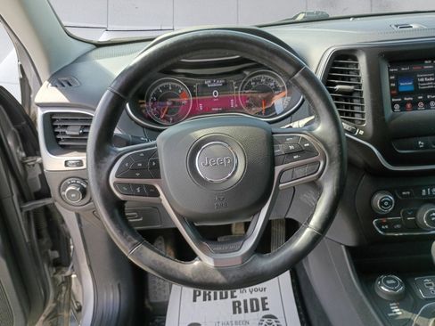 Certified 2020 Jeep Cherokee Latitude Plus w/ Cold Weather Group AWD/4WD image 13