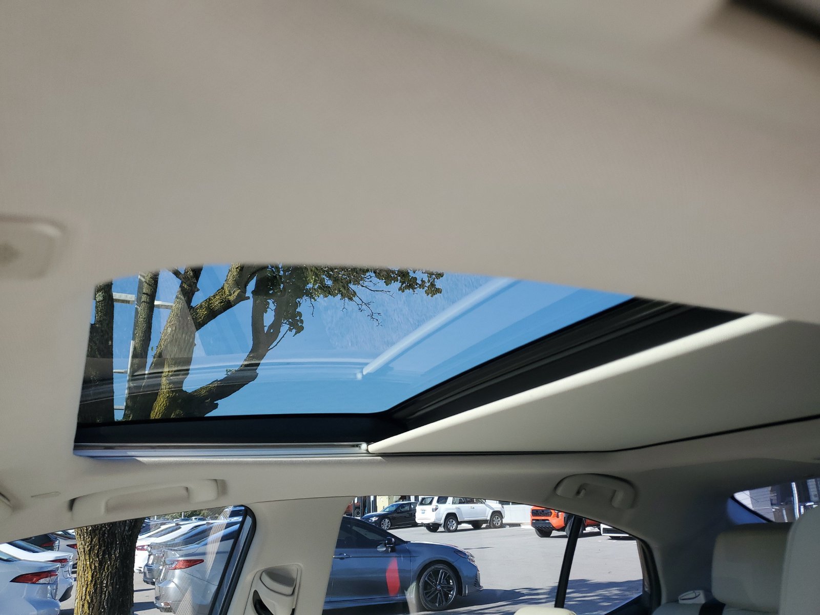 Certified 2025 Toyota Camry XLE w/ Premium Plus Package FWD image 19