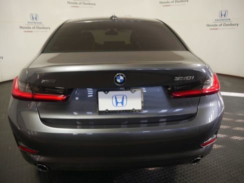 Used 2021 BMW 330i xDrive Sedan w/ Premium Package AWD/4WD image 9