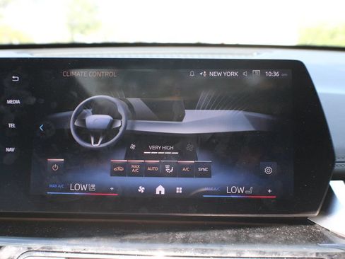 Used 2025 BMW X1 xDrive28i AWD/4WD image 17