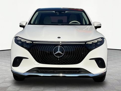 Used 2023 Mercedes-Benz EQS 450+ SUV image 2