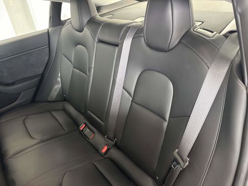 Used 2018 Tesla Model 3 Long Range RWD image 13