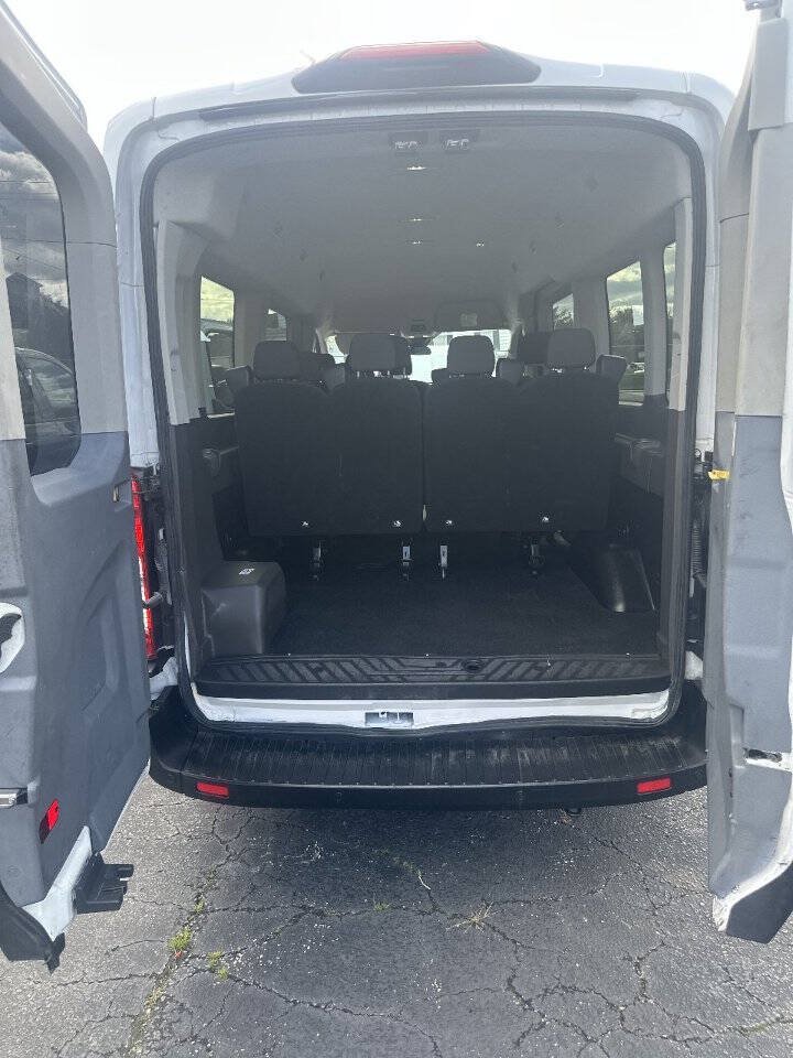 Used 2022 Ford Transit 350 XLT RWD image 16