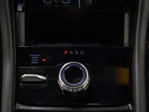 Used 2024 Jeep Grand Cherokee Limited AWD/4WD image 18