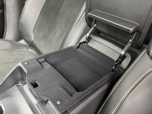 New 2025 Jeep Grand Cherokee Altitude image 17