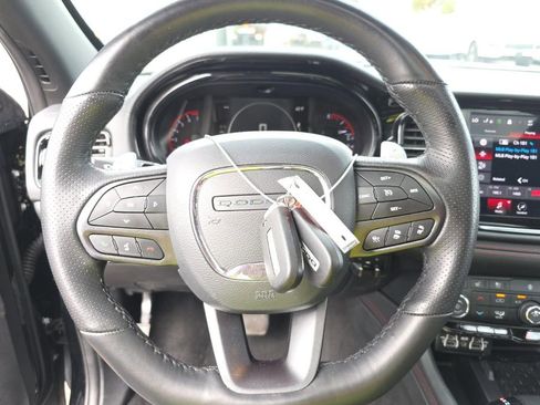 Used 2025 Dodge Durango GT image 3