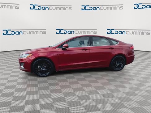 Used 2019 Ford Fusion SE w/ Equipment Group 151A image 5
