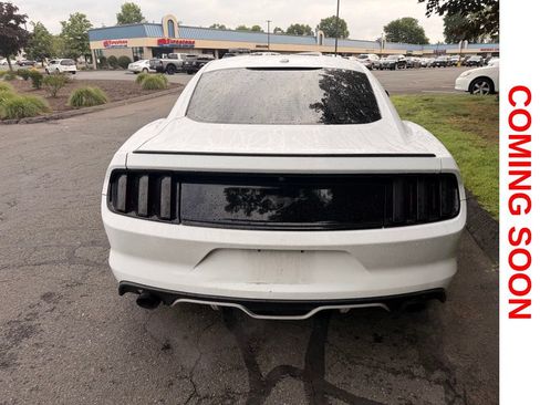 Used 2016 Ford Mustang Premium RWD image 8